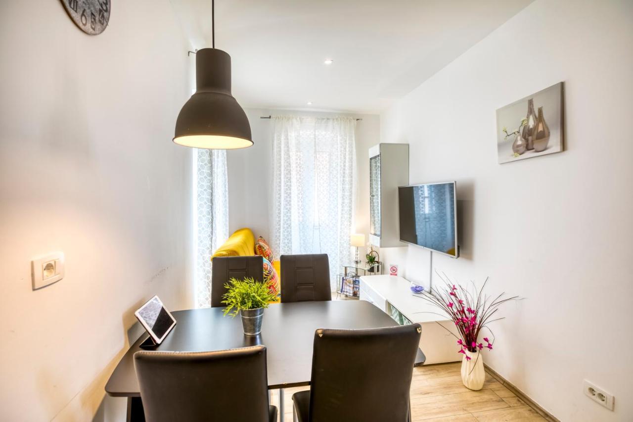 Apartment Grace, Feel At Home - Away From Home Split Exteriör bild
