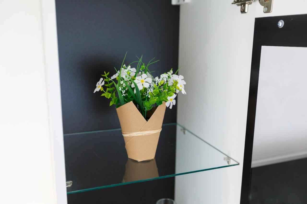 Apartment Grace, Feel At Home - Away From Home Split Exteriör bild